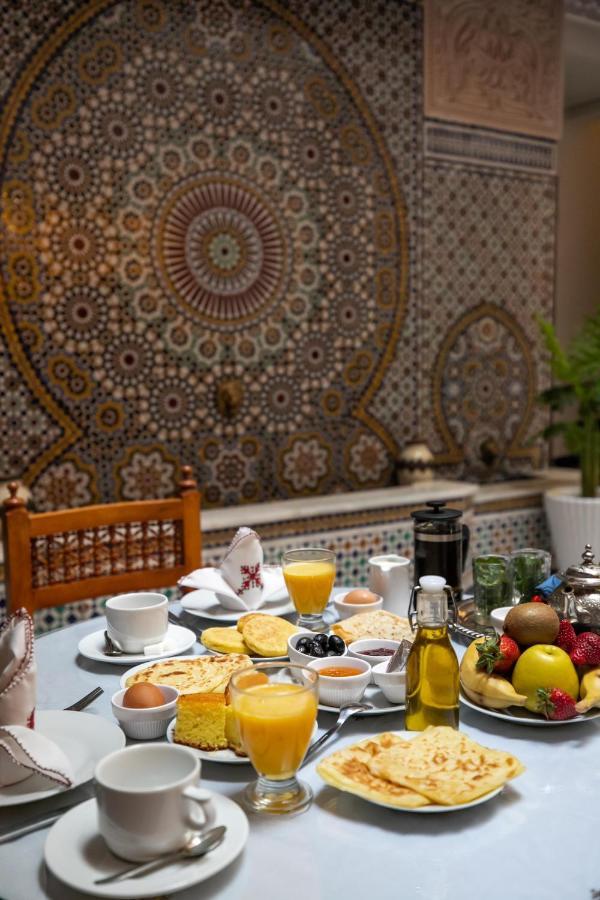Riad Anis Fez Bagian luar foto