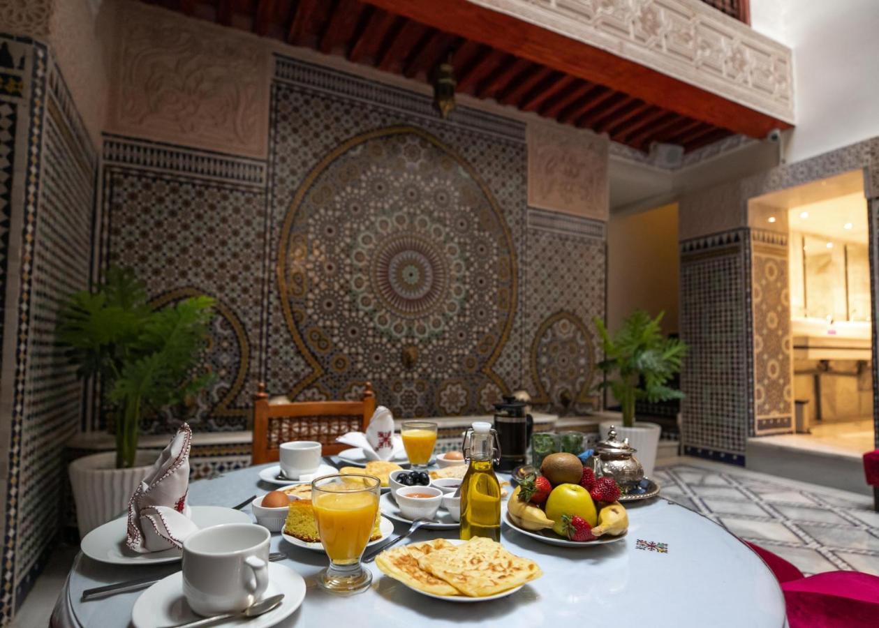 Riad Anis Fez Bagian luar foto